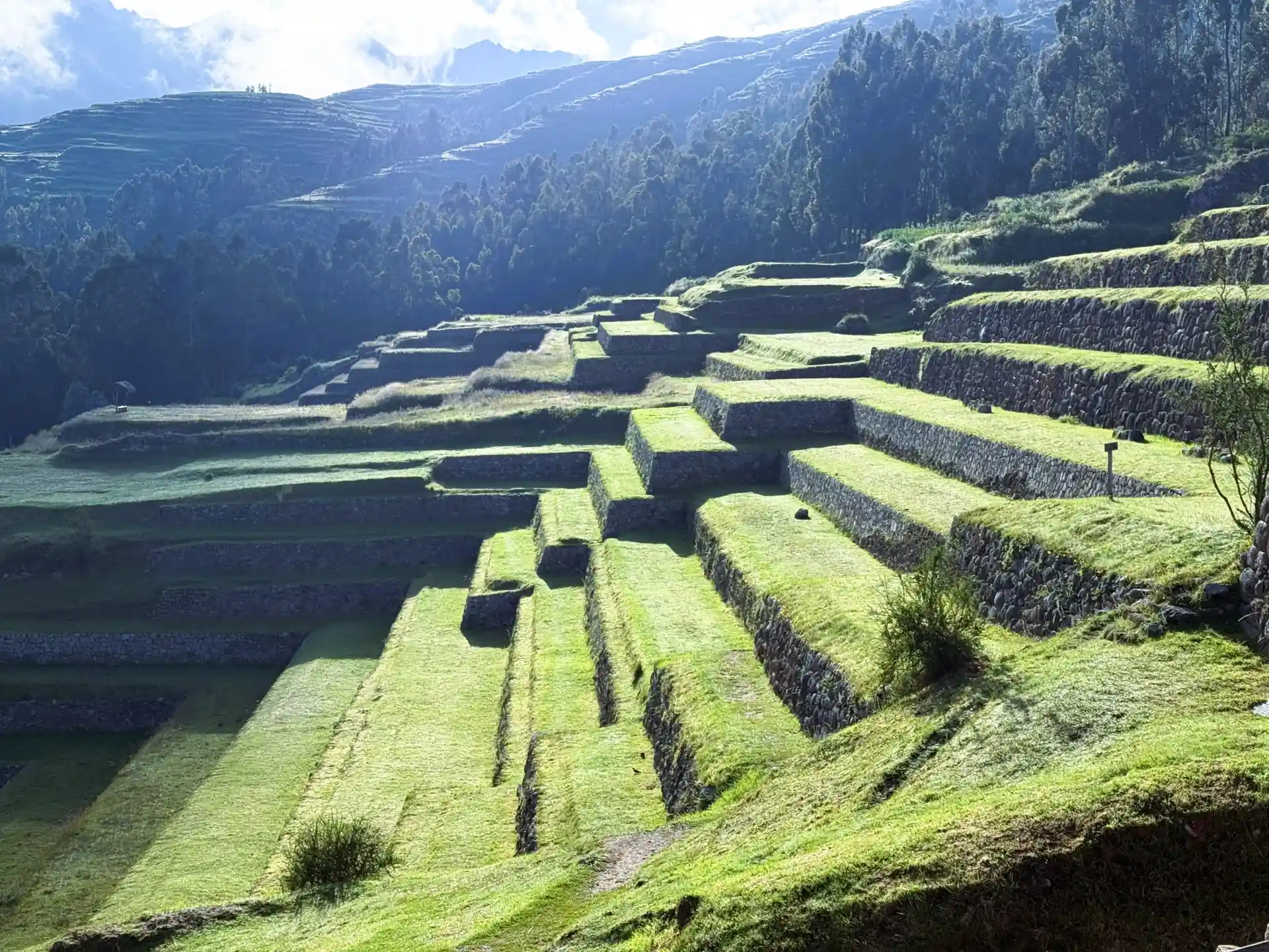 terrazas-agricolas-chinchero-cusco