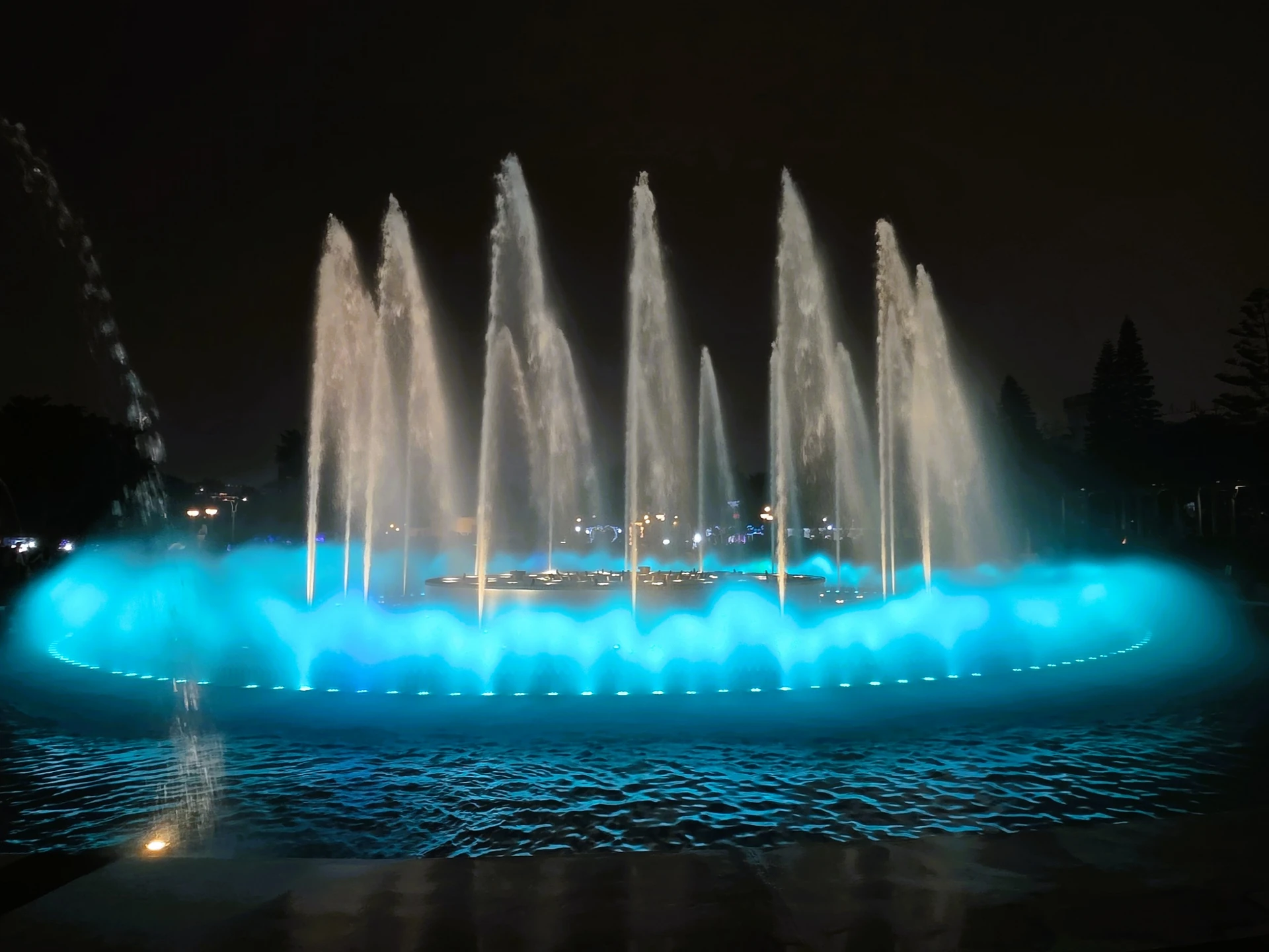 Fuente de la Fantasía del Circuito Mágico del Agua con espectáculo de luces
