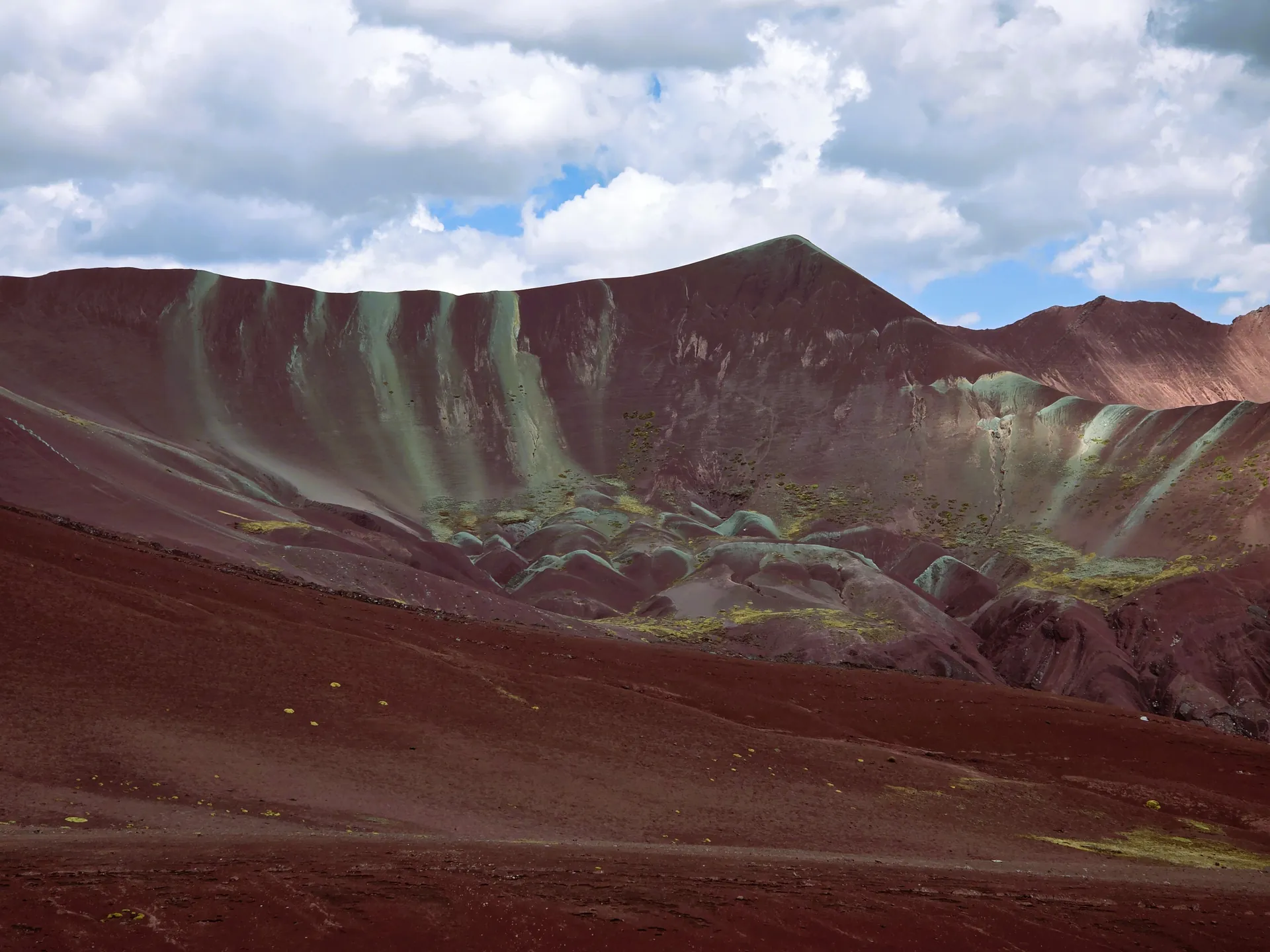 Valle Rojo al pie de Vinicunca